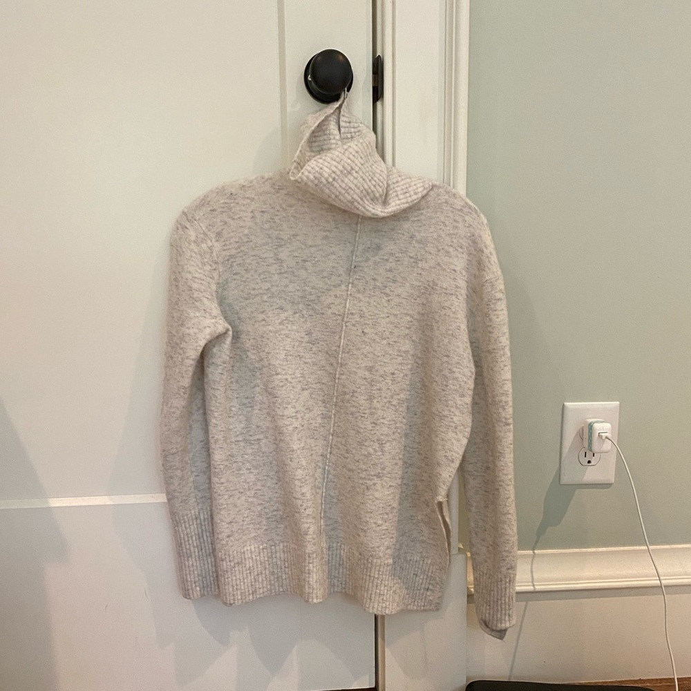 Size extra-small athleta sweater